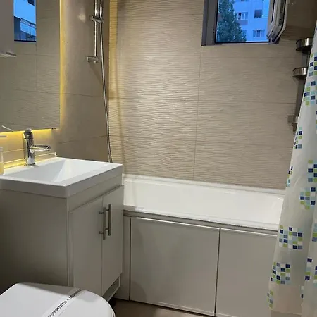 Zeus Apartament Close To Presidencial Palace Apartment Bucharest