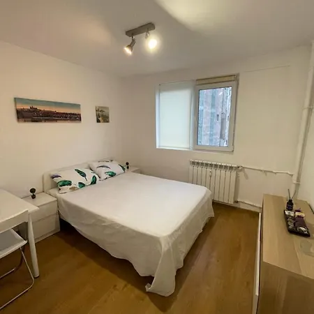 Apartment Zeus Apartament Close To Presidencial Palace *