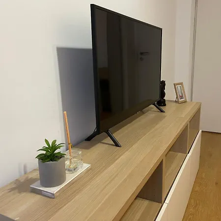 Zeus Apartament Close To Presidencial Palace Apartment *